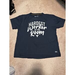 Under armour project rock heat gear loose fit tee shirt size L